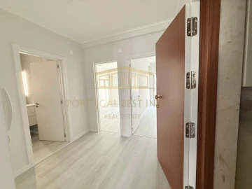 Apartamento T2 para Venda em Oeiras e São Julião da Barra, Paço de Arcos e Caxias
