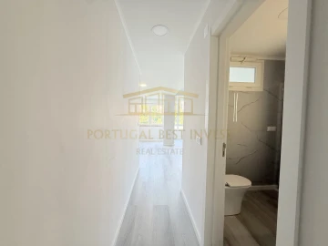 Apartamento T2 para Venda em Oeiras e São Julião da Barra, Paço de Arcos e Caxias