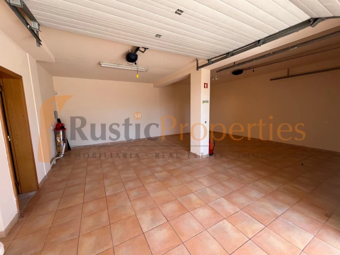 Moradia T5 para Venda em Loule (São Sebastião) Foto 24