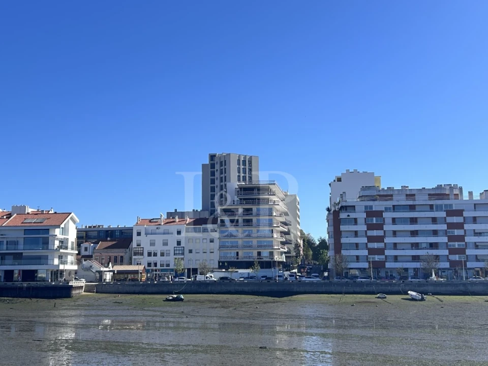 Apartamento T4 para Venda em Barreiro e Lavradio Foto 35