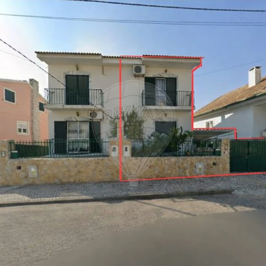 Moradia T3 para Arrendamento em Quinta do Conde