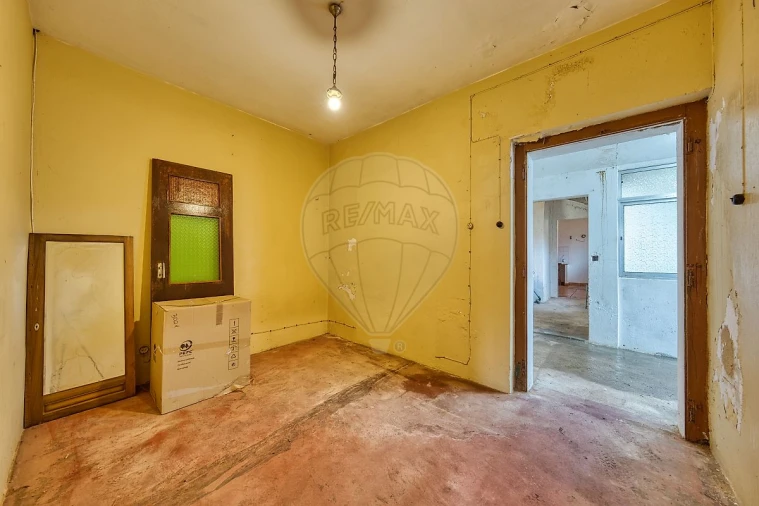 Moradia T2 para Venda em Vale de Cavalos Foto 23