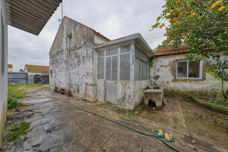 Moradia T2 para Venda em Vale de Cavalos Foto 17