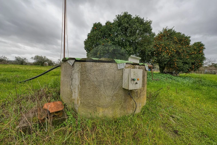 Moradia T2 para Venda em Vale de Cavalos Foto 44