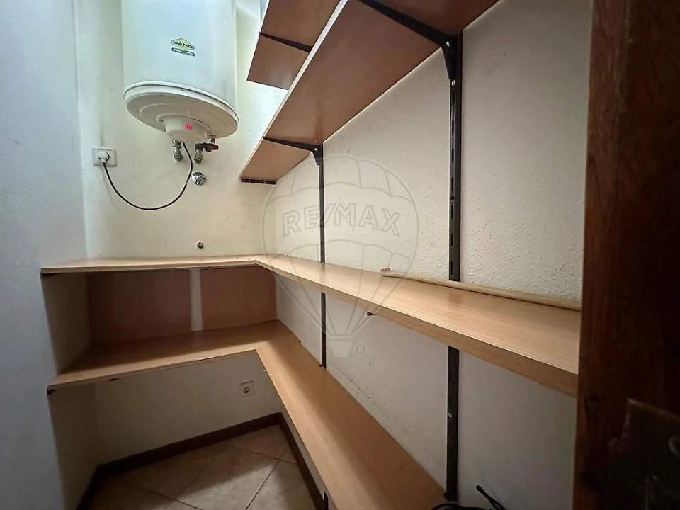 Apartamento T3 para Arrendamento em Santa Marinha e São Pedro da Afurada Foto 16