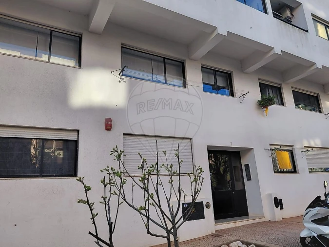 Apartamento T3 para Venda em Cacém e São Marcos Foto 2