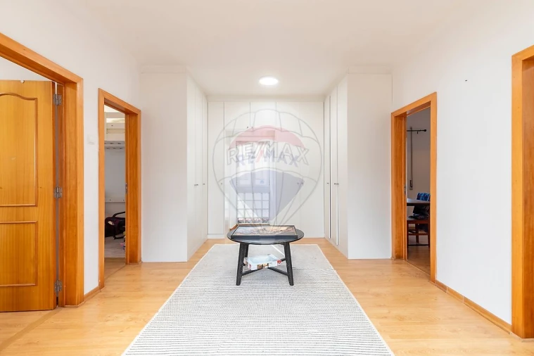 Moradia T4 para Venda em Maxial e Monte Redondo Foto 24