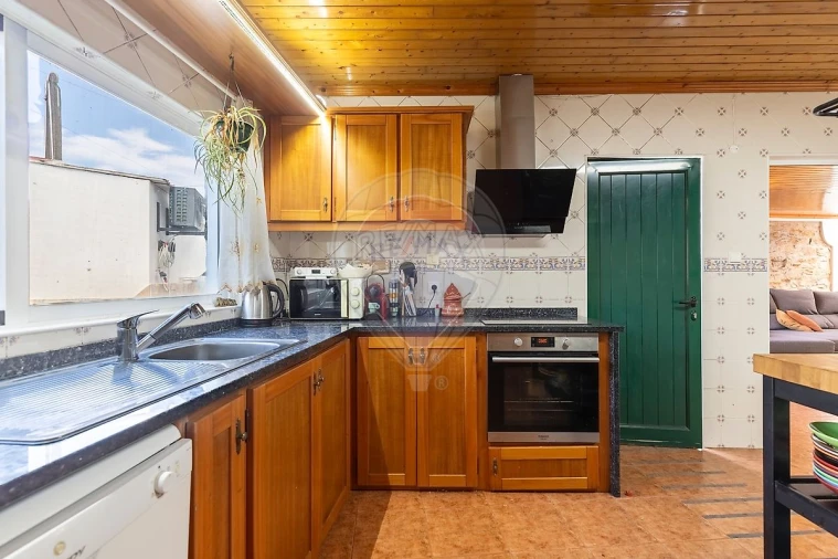 Moradia T4 para Venda em Maxial e Monte Redondo Foto 9