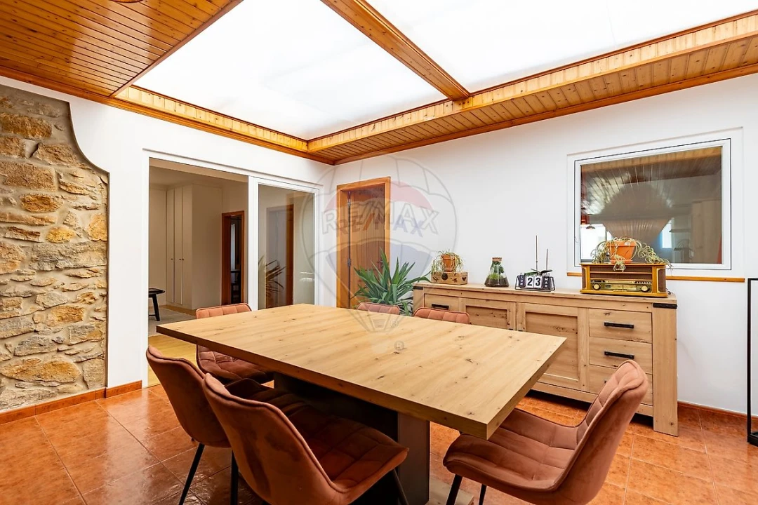 Moradia T4 para Venda em Maxial e Monte Redondo Foto 3