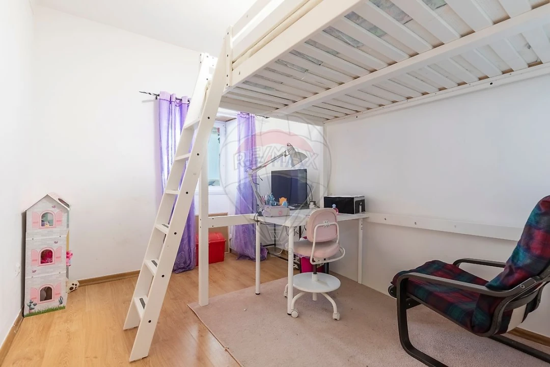 Moradia T4 para Venda em Maxial e Monte Redondo Foto 19