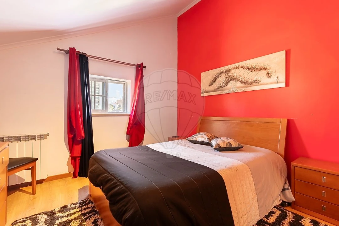 Moradia T4 para Venda em Campelos e Outeiro da Cabeça Foto 24