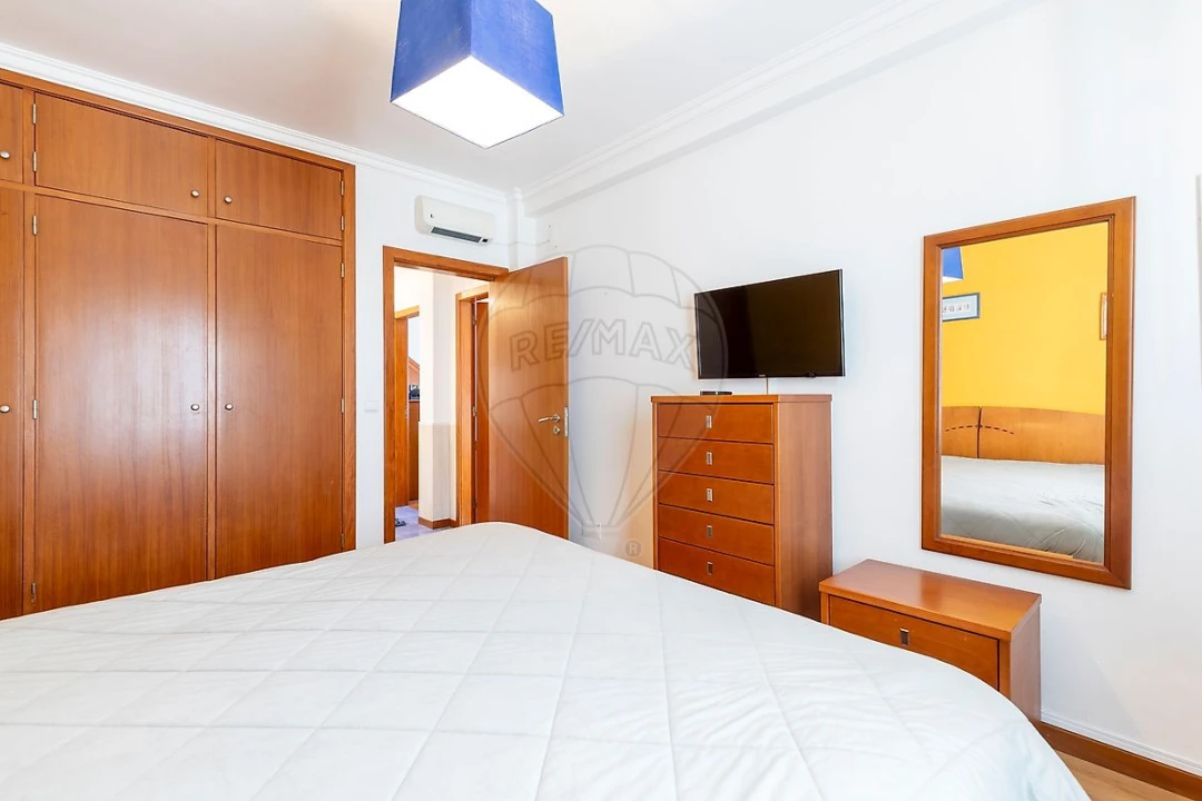 Moradia T4 para Venda em Campelos e Outeiro da Cabeça Foto 13