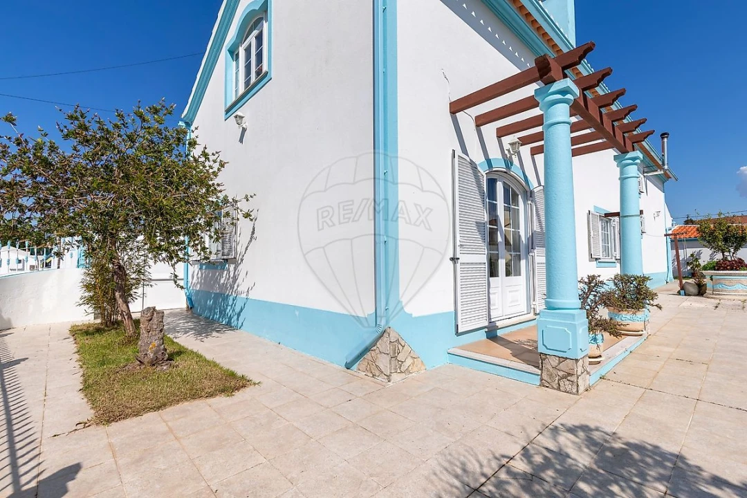 Moradia T4 para Venda em Campelos e Outeiro da Cabeça Foto 38