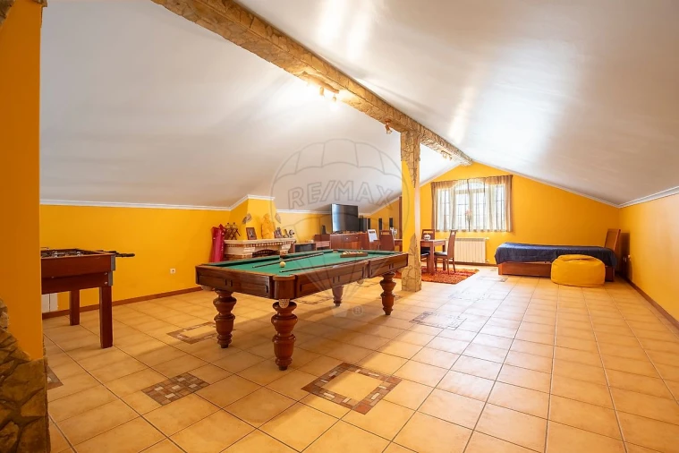 Moradia T4 para Venda em Campelos e Outeiro da Cabeça Foto 21