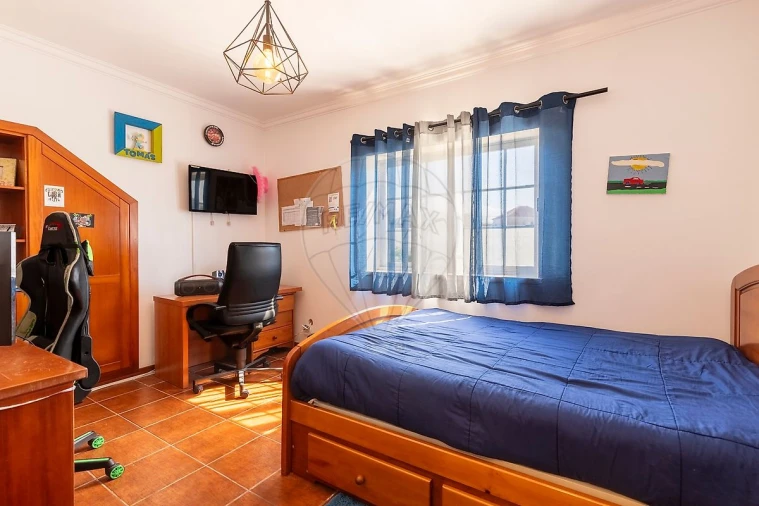 Moradia T4 para Venda em Campelos e Outeiro da Cabeça Foto 15