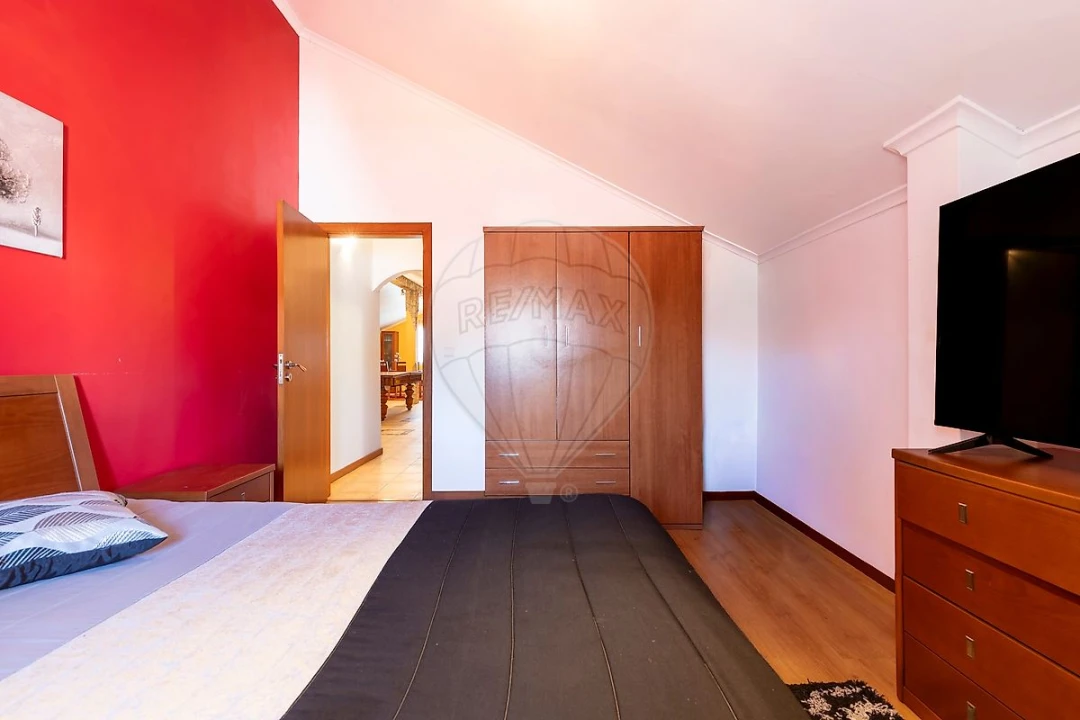 Moradia T4 para Venda em Campelos e Outeiro da Cabeça Foto 25