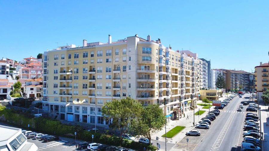 Apartamento T2 para Arrendamento em Santa Maria, São Pedro e Matacães