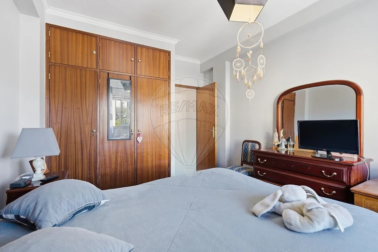 Apartamento T2 para Venda em Santa Maria, São Pedro e Matacães Foto 11