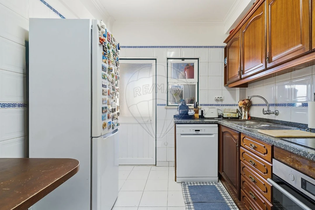 Apartamento T2 para Venda em Santa Maria, São Pedro e Matacães Foto 13