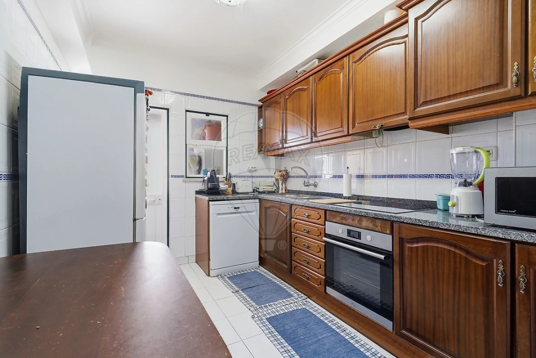 Apartamento T2 para Venda em Santa Maria, São Pedro e Matacães Foto 12