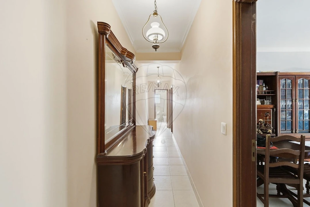 Apartamento T2 para Venda em Santa Maria, São Pedro e Matacães Foto 18