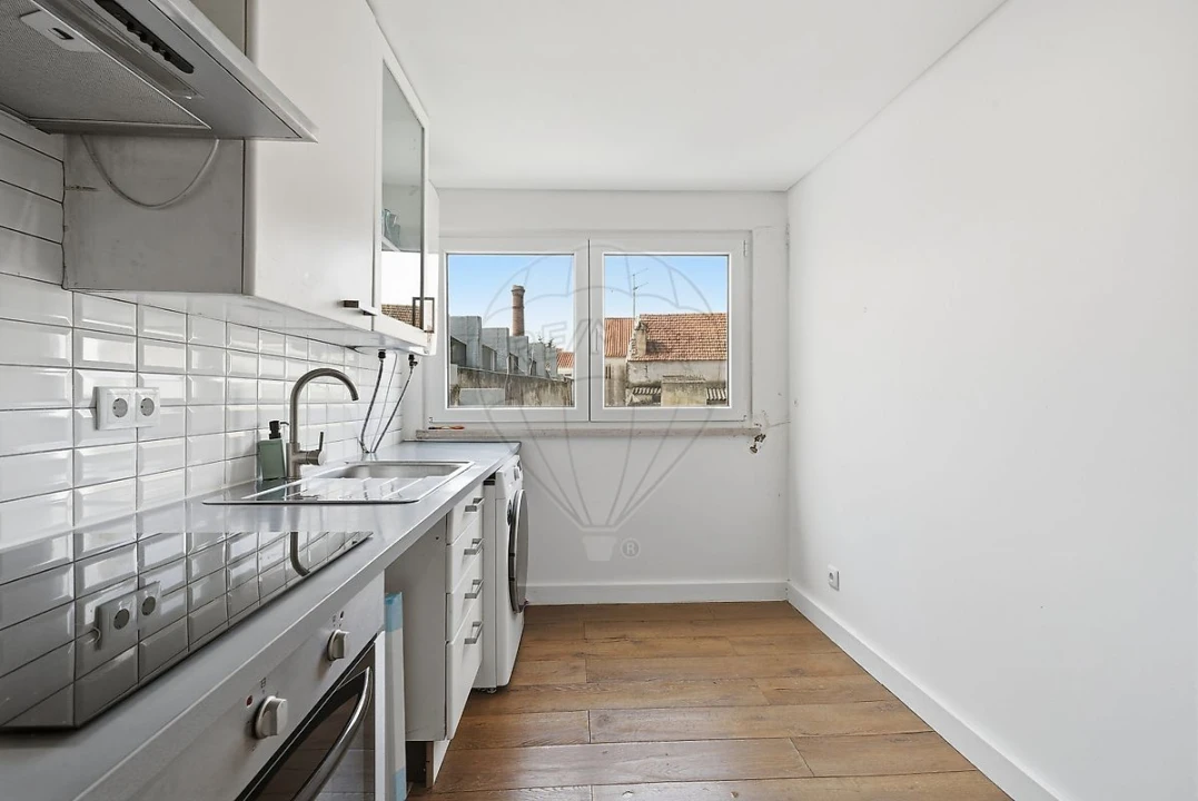 Apartamento T1 para Venda em Santa Maria, São Pedro e Matacães Foto 19