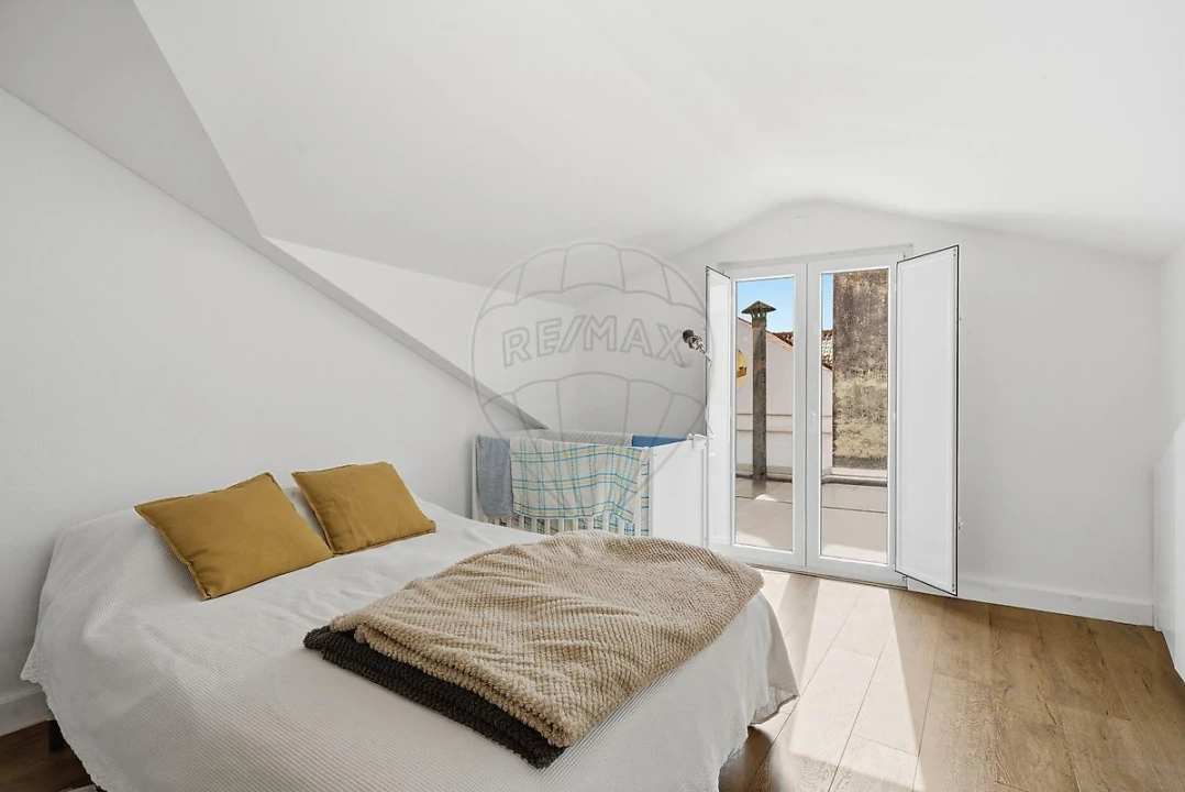 Apartamento T1 para Venda em Santa Maria, São Pedro e Matacães Foto 8