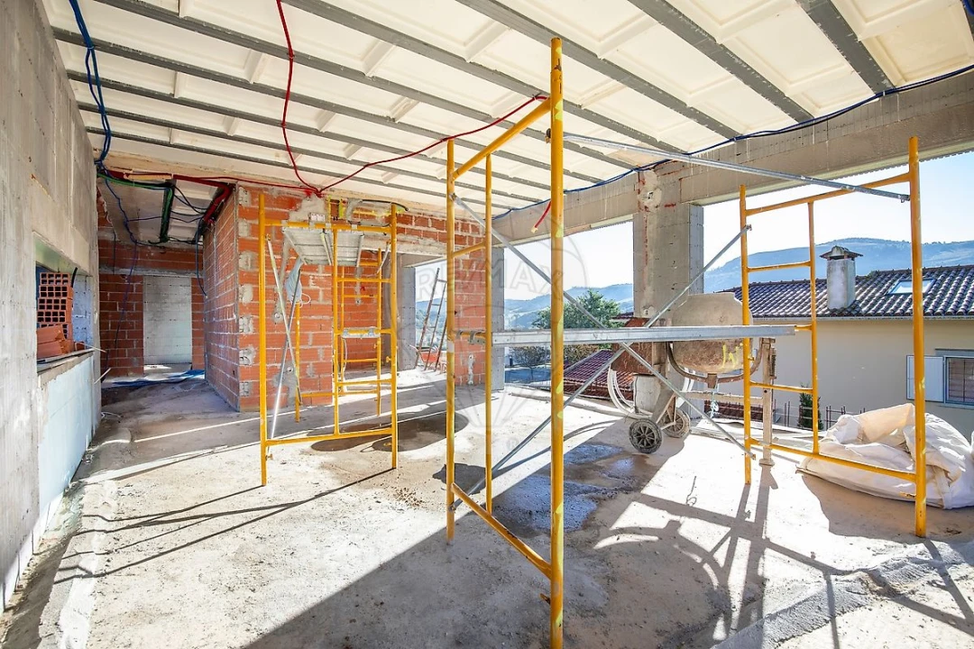 Moradia T4 para Venda em Bucelas Foto 23