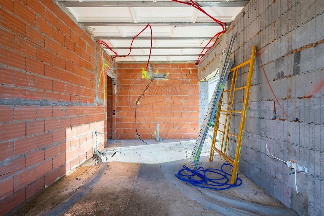 Moradia T4 para Venda em Bucelas Foto 25