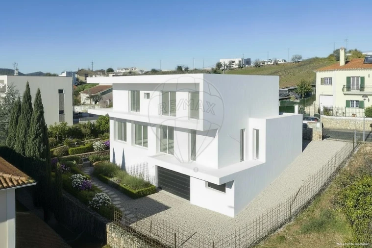 Moradia T4 para Venda em Bucelas Foto 31