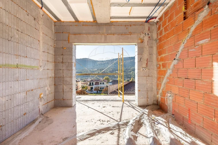 Moradia T4 para Venda em Bucelas Foto 11