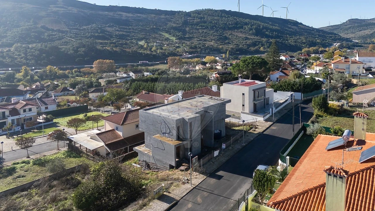 Moradia T4 para Venda em Bucelas Foto 20