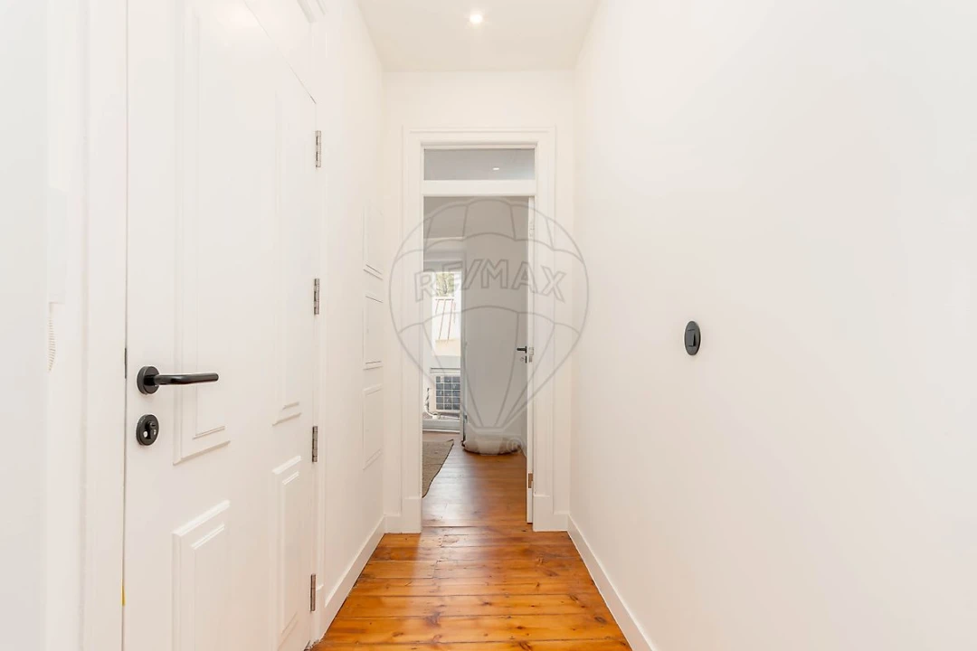 Apartamento T1 para Venda em Santa Maria Maior Foto 13