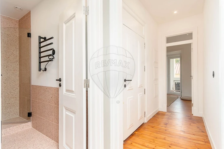 Apartamento T1 para Venda em Santa Maria Maior Foto 12