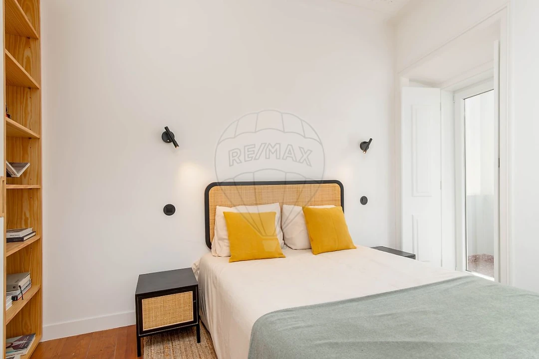 Apartamento T1 para Venda em Santa Maria Maior Foto 3