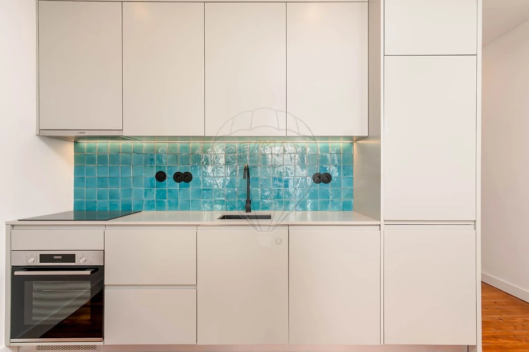 Apartamento T1 para Venda em Santa Maria Maior Foto 2