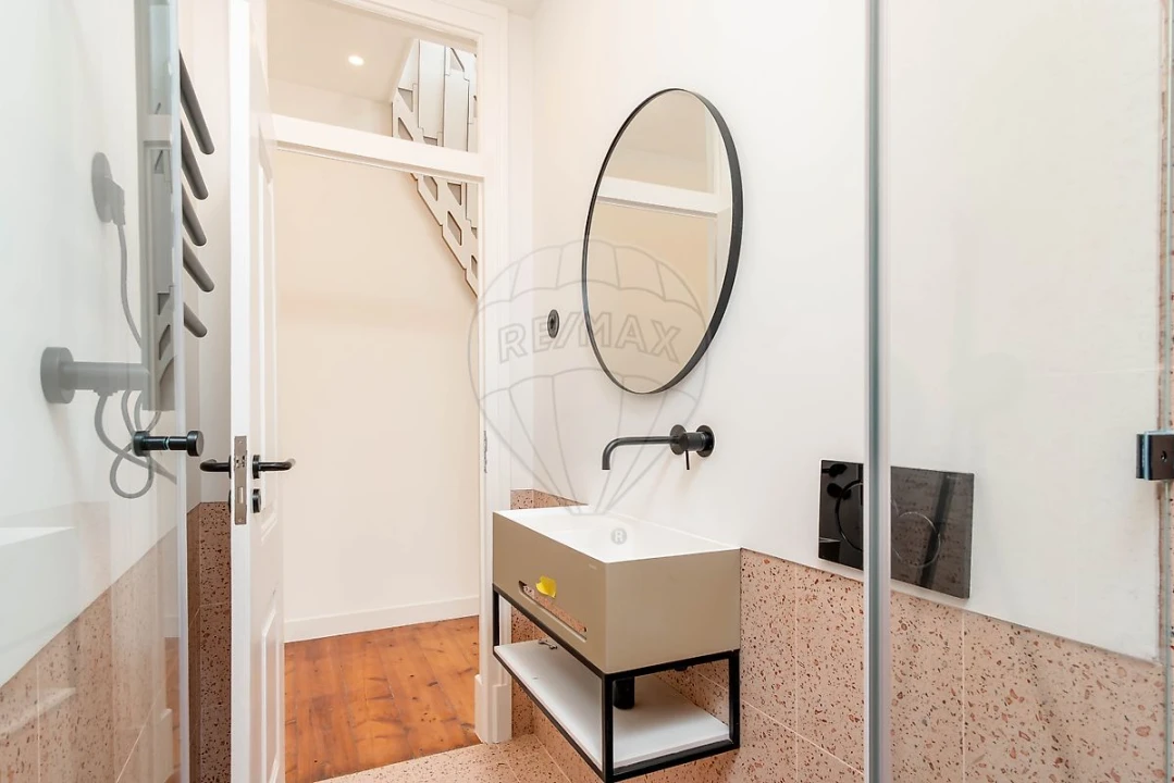 Apartamento T2 para Venda em Santa Maria Maior Foto 15