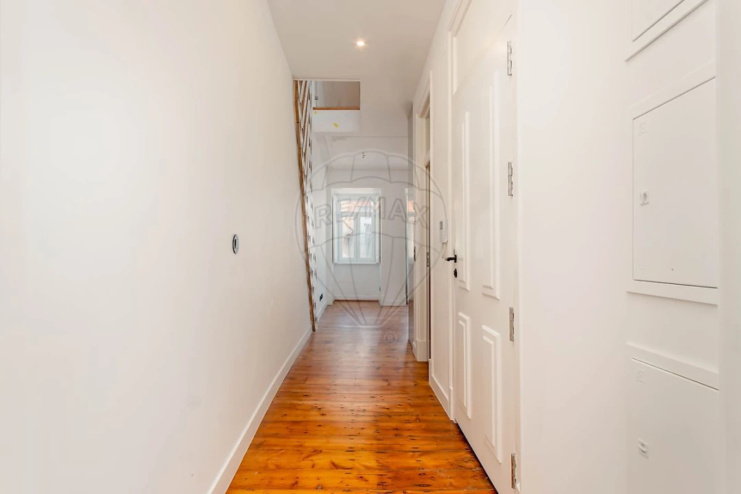 Apartamento T2 para Venda em Santa Maria Maior Foto 12