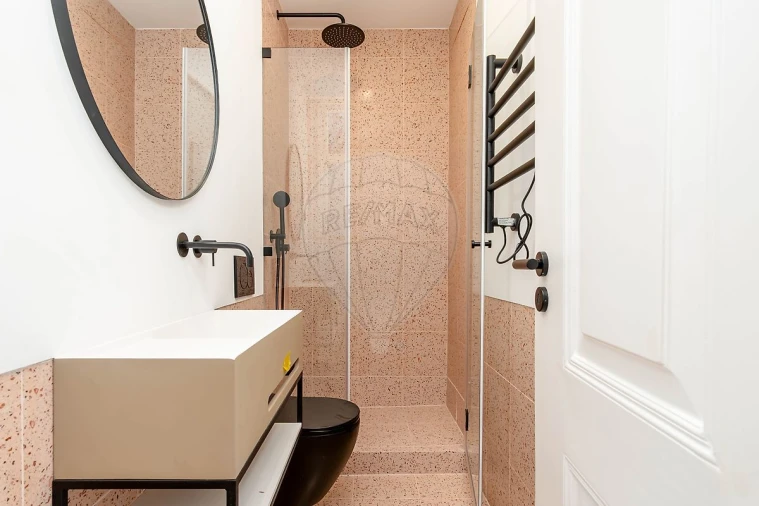 Apartamento T2 para Venda em Santa Maria Maior Foto 17