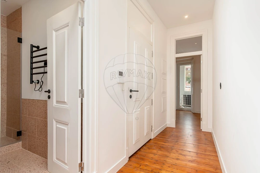 Apartamento T2 para Venda em Santa Maria Maior Foto 14