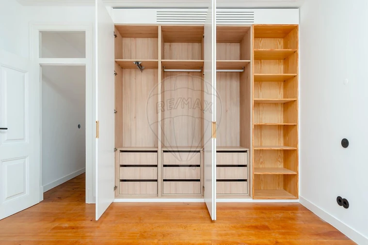 Apartamento T1 para Venda em Santa Maria Maior Foto 5