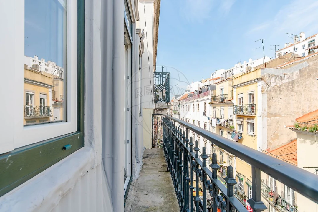 Apartamento T1 para Venda em Santa Maria Maior Foto 17