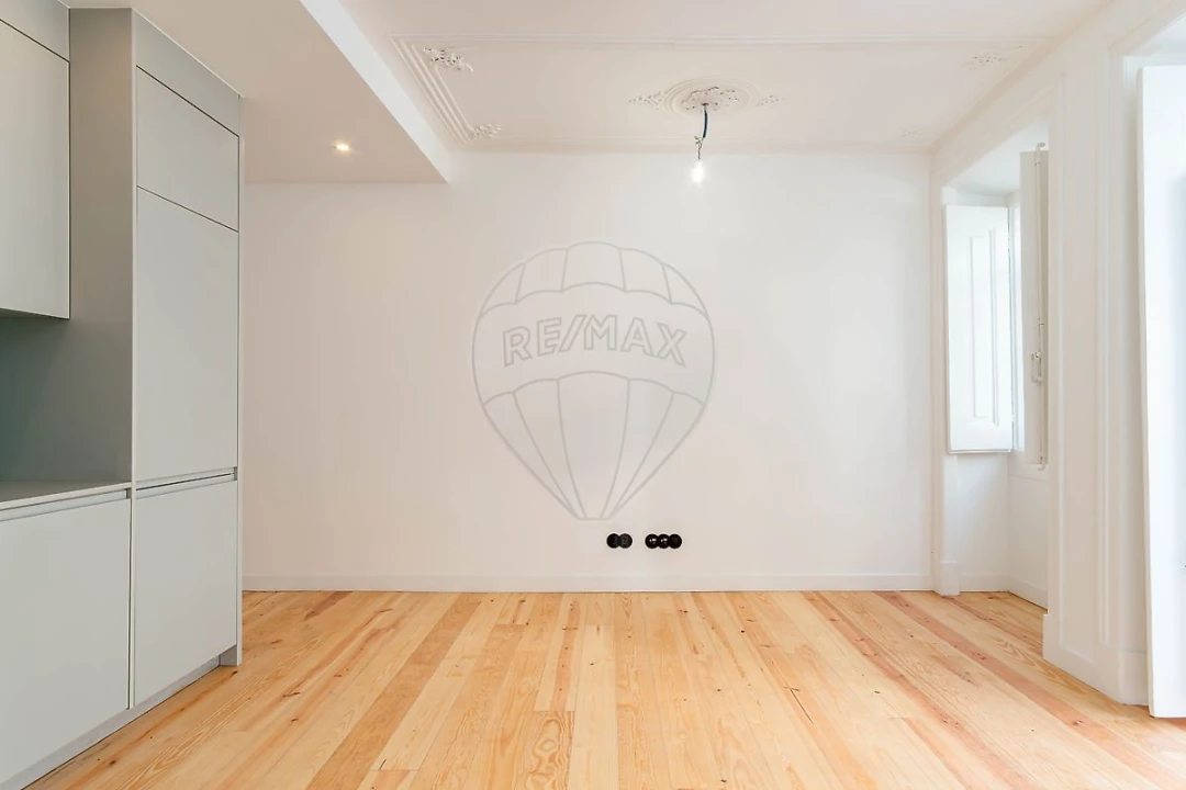 Apartamento T1 para Venda em Santa Maria Maior Foto 21