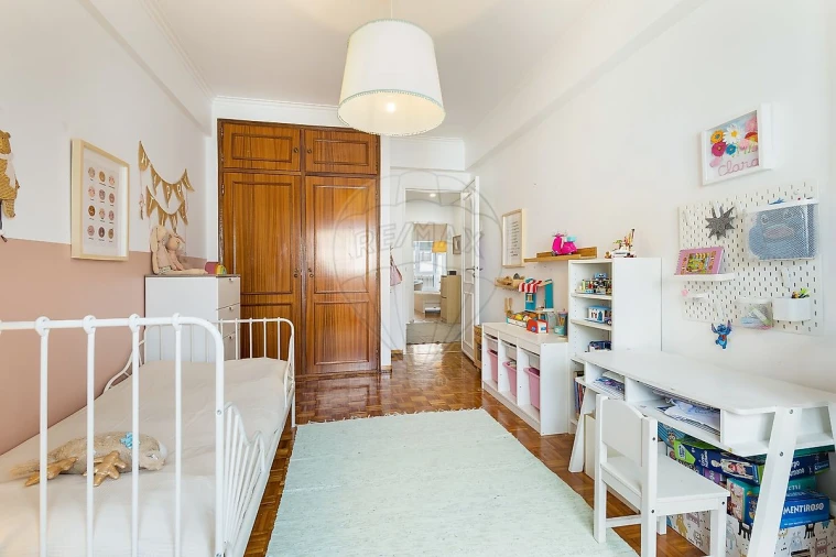 Apartamento T2 para Venda em Queluz e Belas Foto 14
