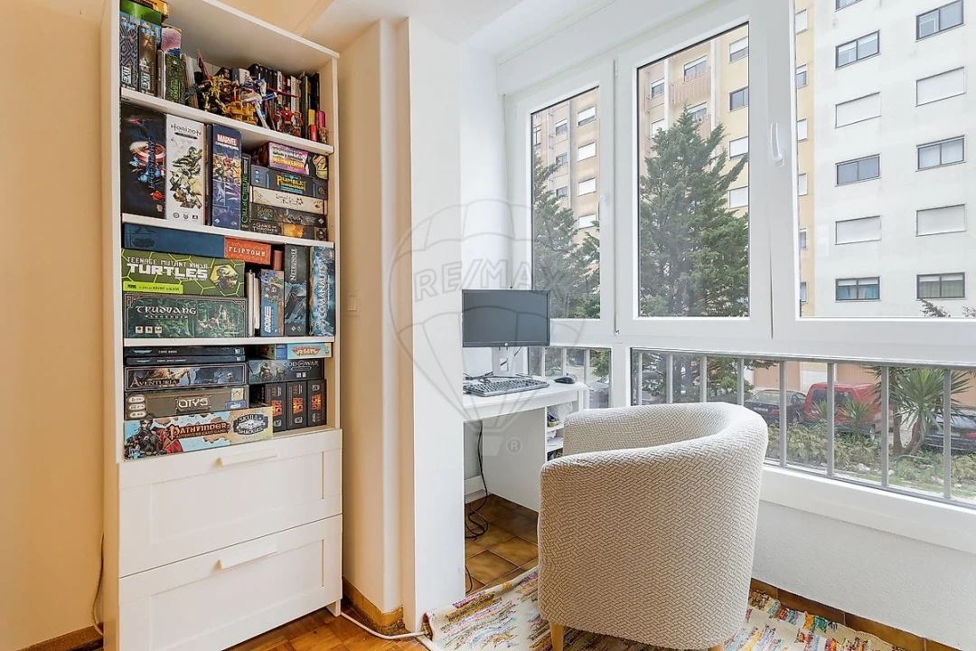 Apartamento T2 para Venda em Queluz e Belas Foto 11