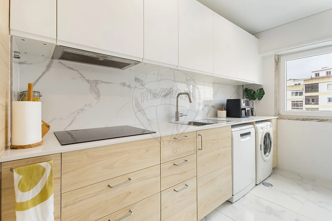 Apartamento T2 para Venda em Queluz e Belas Foto 8