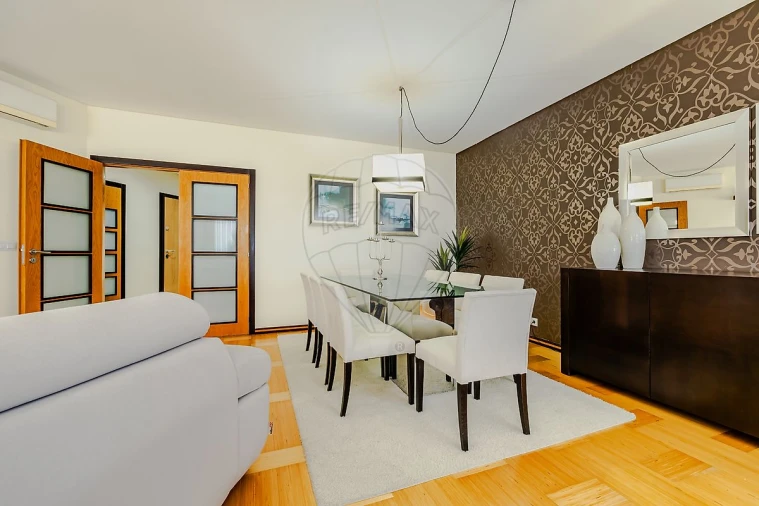 Apartamento T3 para Venda em Vila Franca de Xira Foto 5
