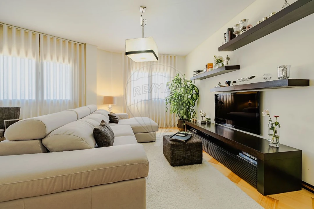 Apartamento T3 para Venda em Vila Franca de Xira Foto 2