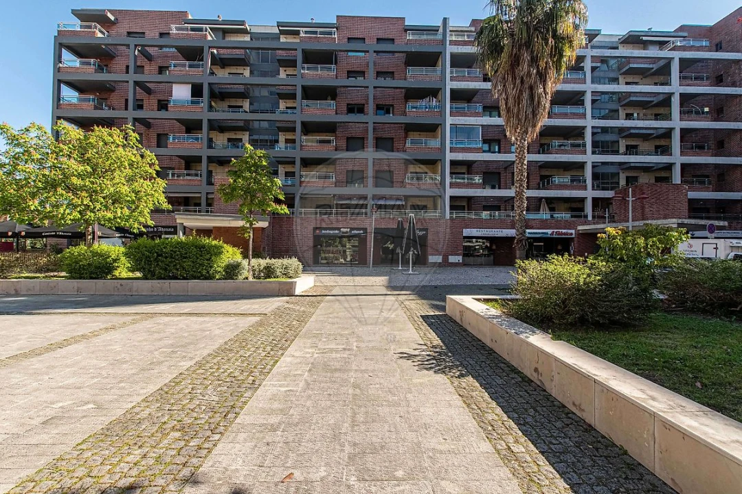 Loja para Venda em Alverca do Ribatejo e Sobralinho Foto 2