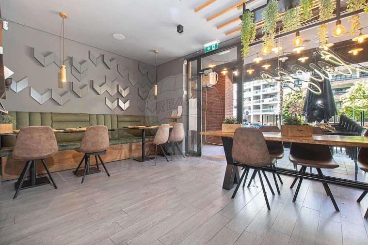 Loja para Venda em Alverca do Ribatejo e Sobralinho Foto 8